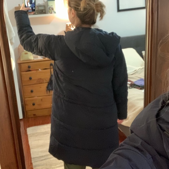 EVERLANE ReNew Long Puffer in Navy XXS - Picture 6 of 8